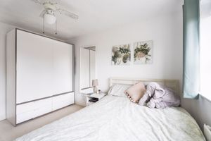Bedroom- click for photo gallery